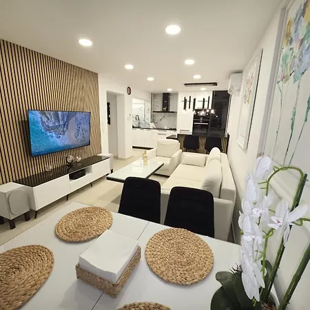 Casa Vista De Mar Luxury Апартаменти *